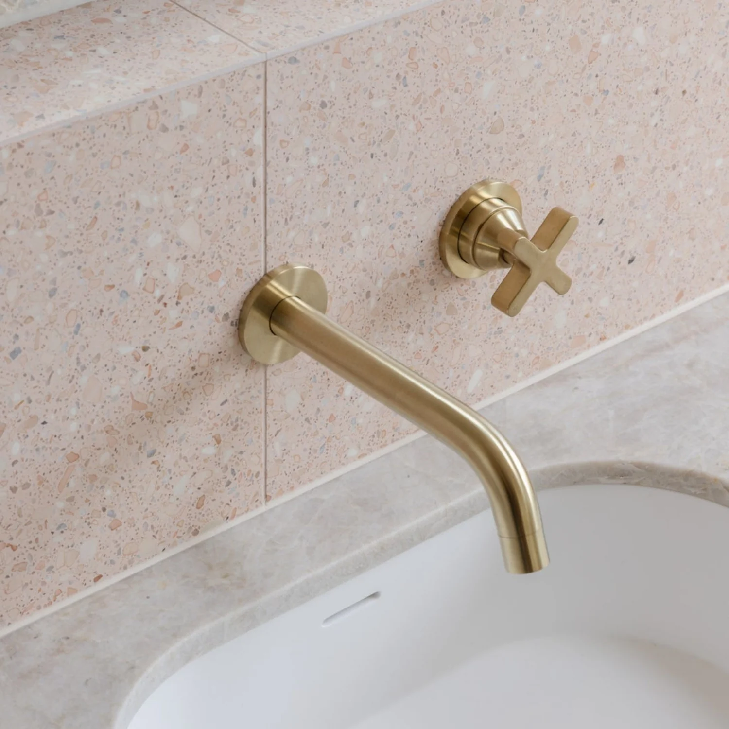 Cross Progressive Wall Mixer - Image 8