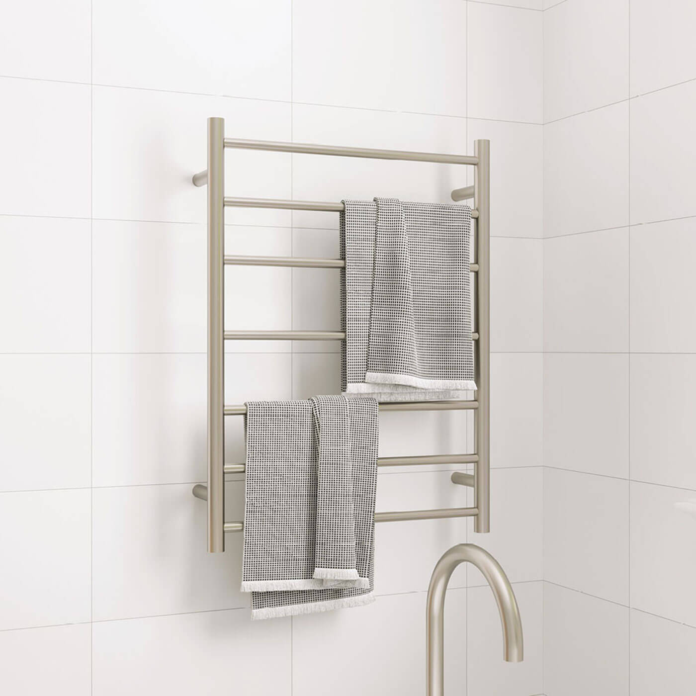 Isabella 7 Bar Heated Towel Rack 600x800mm - Image 5