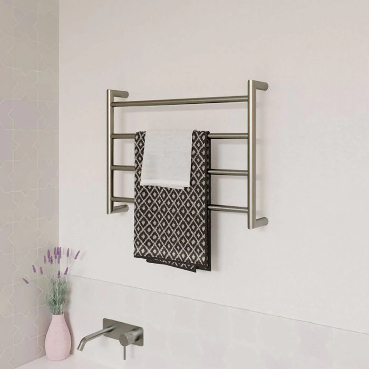 Kaya 4 Bar Heated Towel Rack 600x450mm - Image 6
