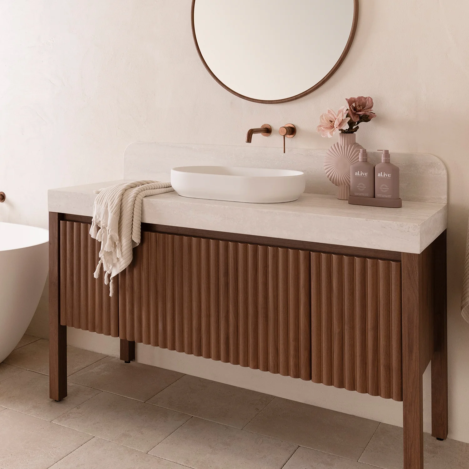 Marilyn Oval Ceramic Basin 550x350mm - Image 9