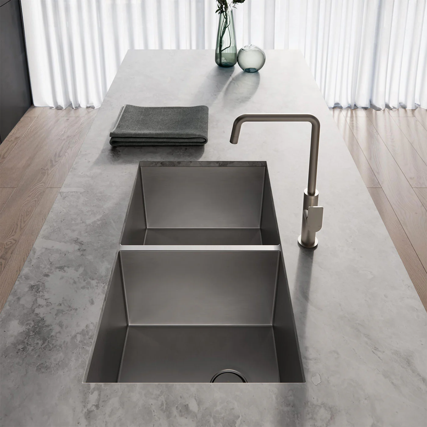 Mekko Squareline Sink Mixer - Image 5