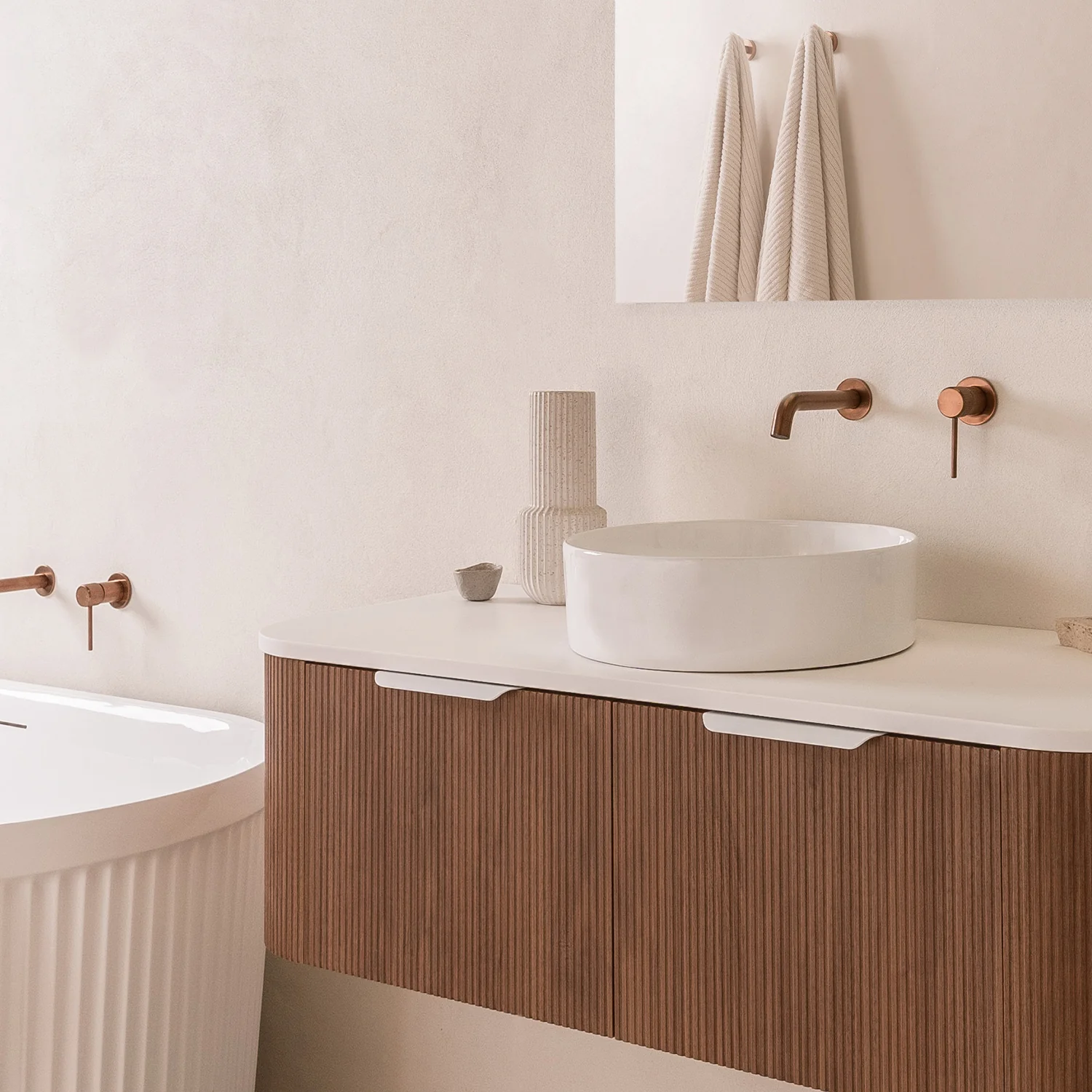 Robbie Round Ceramic Basin 400mm - Image 2