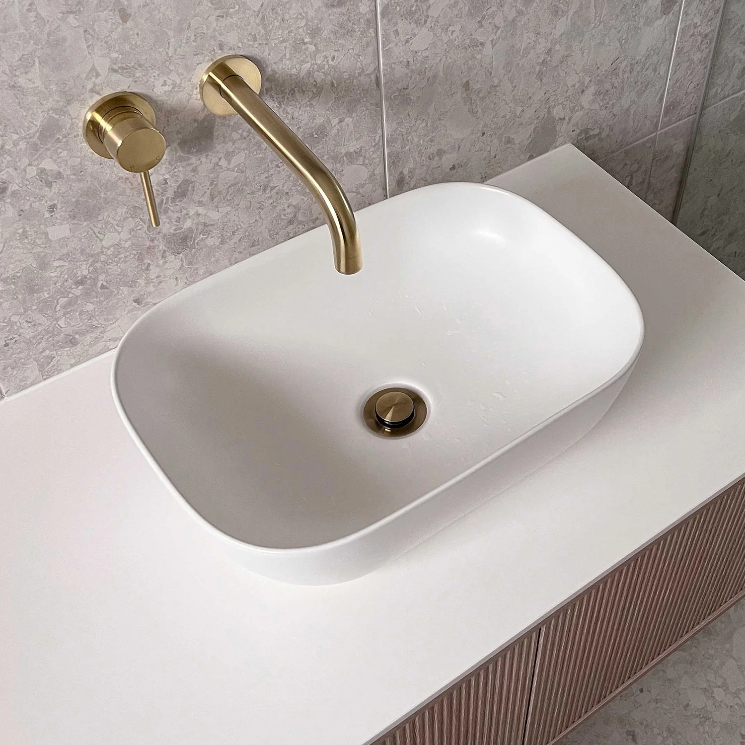 Stadium Curved Rectangular Ceramic Basin 460x330mm - Image 2